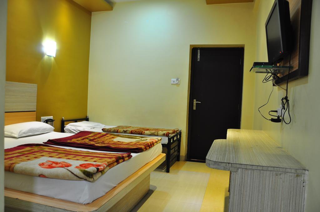 Hotel Oasis Mount Abu Εξωτερικό φωτογραφία